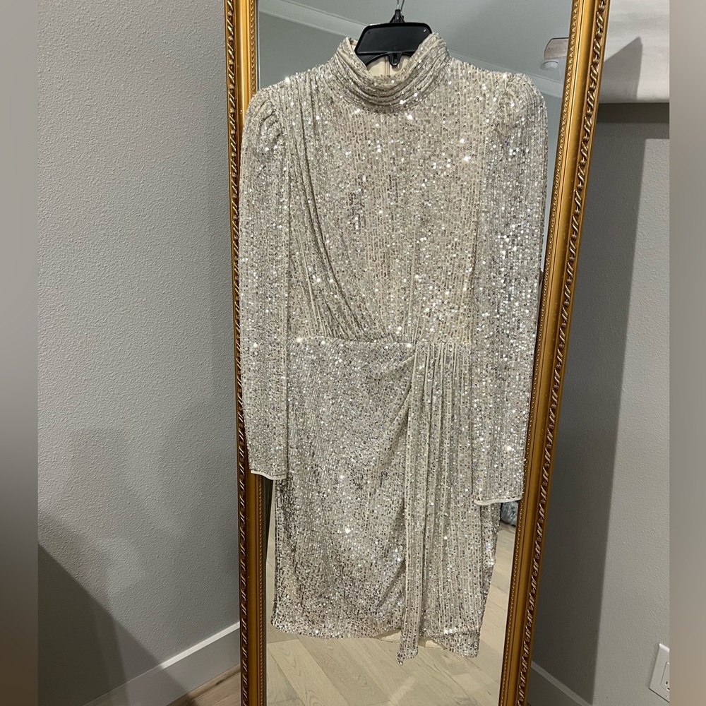Eliza J sequin long sleeve dress